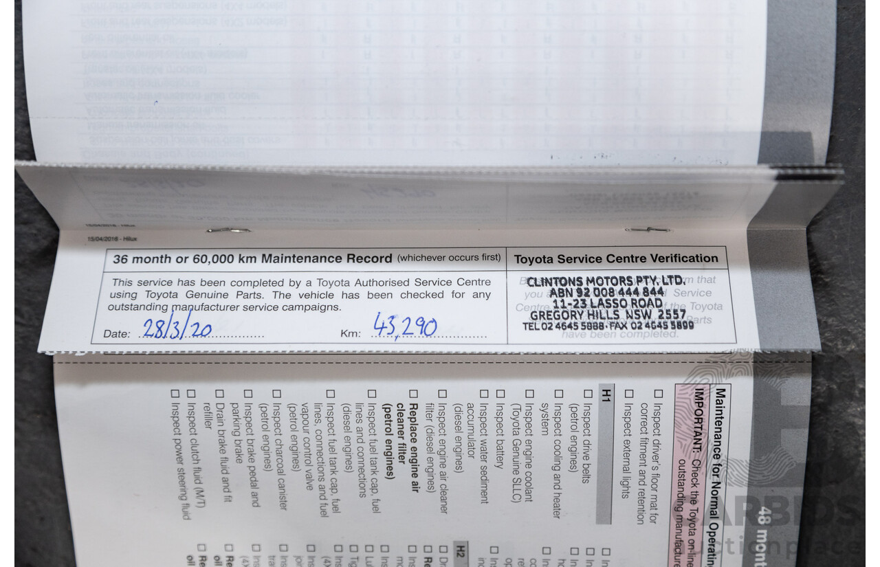 02/2017 Toyota Hilux SR5 4x4 GUN126R Extra Cab Utility Grey Turbo Diesel 2.8L