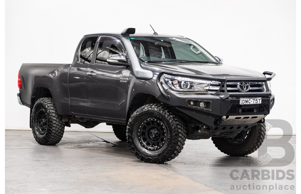 02/2017 Toyota Hilux SR5 4x4 GUN126R Extra Cab Utility Grey Turbo Diesel 2.8L