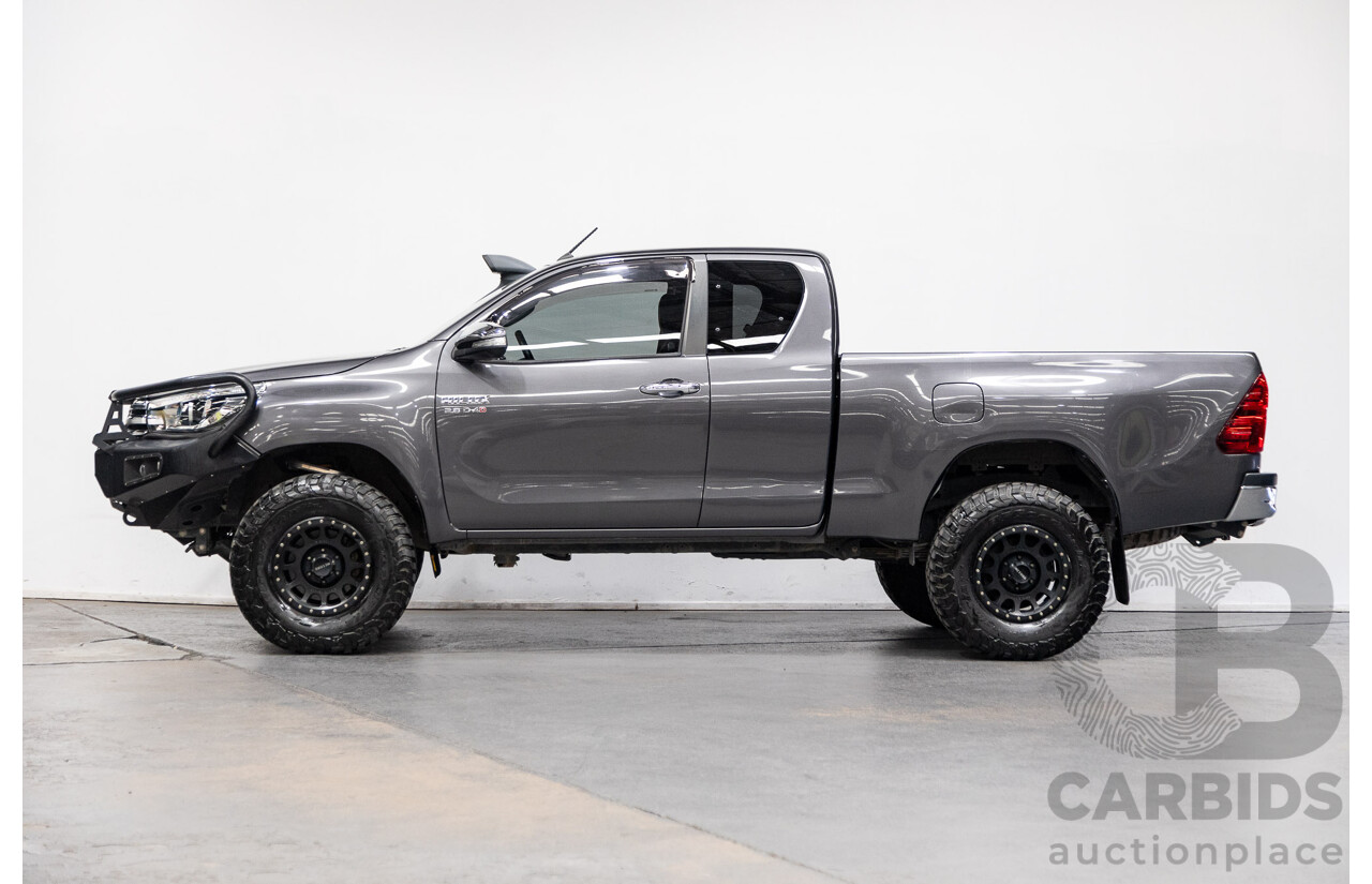 02/2017 Toyota Hilux SR5 4x4 GUN126R Extra Cab Utility Grey Turbo Diesel 2.8L