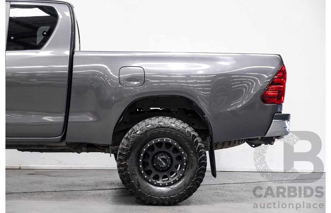02/2017 Toyota Hilux SR5 4x4 GUN126R Extra Cab Utility Grey Turbo Diesel 2.8L