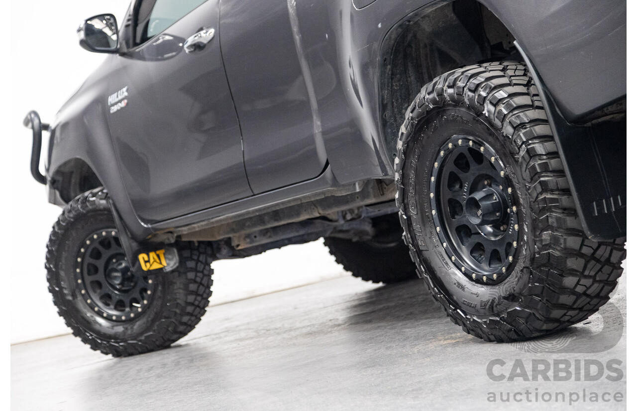 02/2017 Toyota Hilux SR5 4x4 GUN126R Extra Cab Utility Grey Turbo Diesel 2.8L