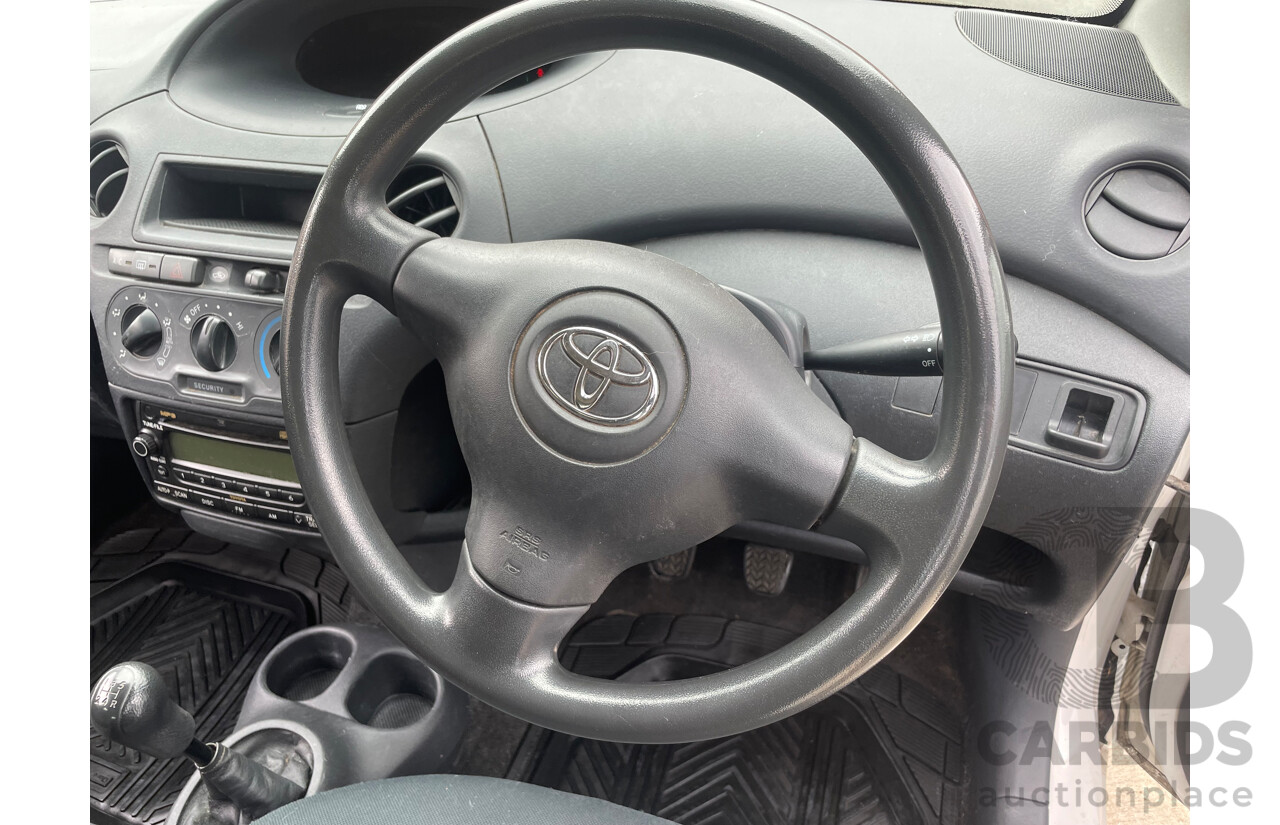 5/2005 Toyota Echo  NCP10R 3d Hatchback White 1.3L