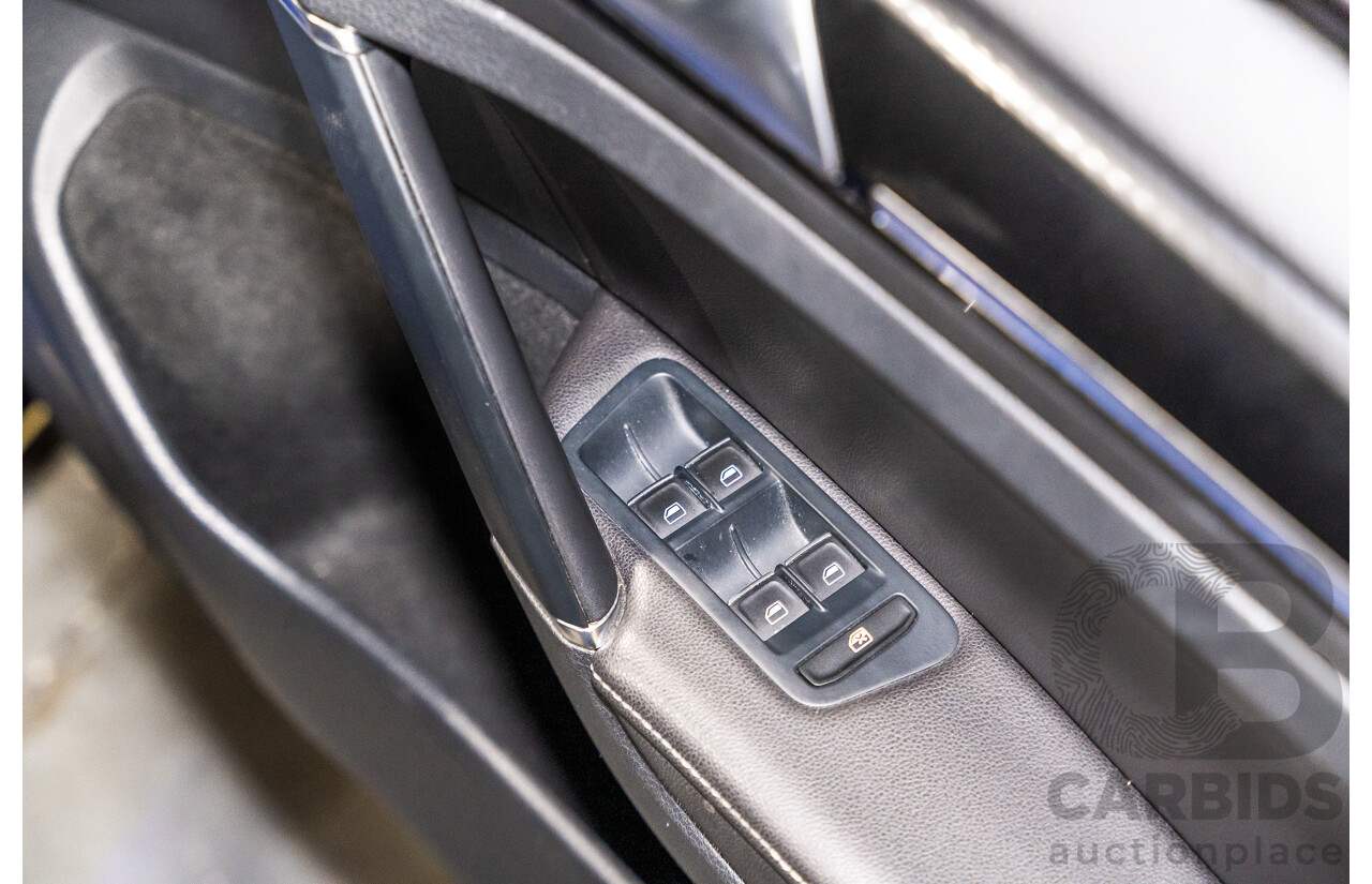 1/2015 Volkswagen Golf R (AWD) MK7 MY15 5d Hatchback Lapiz Blue Turbo 2.0L