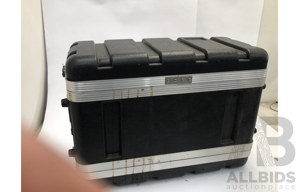 Behringer Powerlight PL2000, 3x Ahston IEM 200 Wireless Monitor System and Behringer Ultra Curve Pro in Road Case