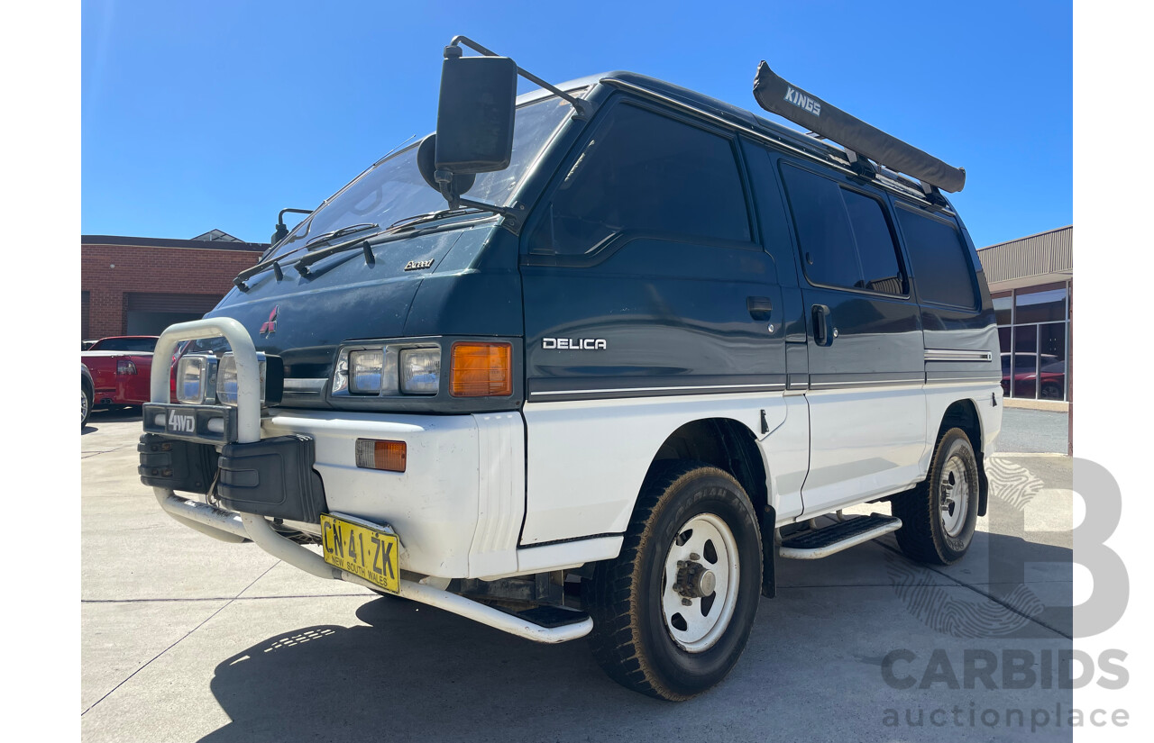 01/1990 Mitsubishi Delica 4WD Campervan Green 2.5L Turbo Diesel