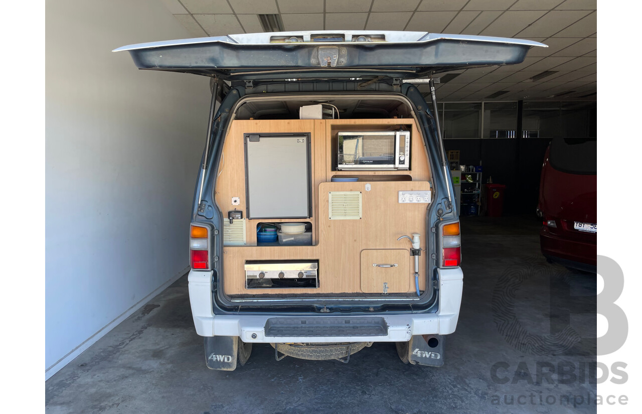 01/1990 Mitsubishi Delica 4WD Campervan Green 2.5L Turbo Diesel