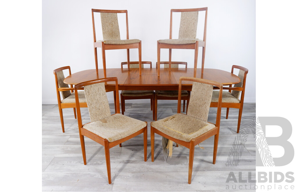 Mid Century Extension Dining Table and Eight Chairs by Parker Furniture