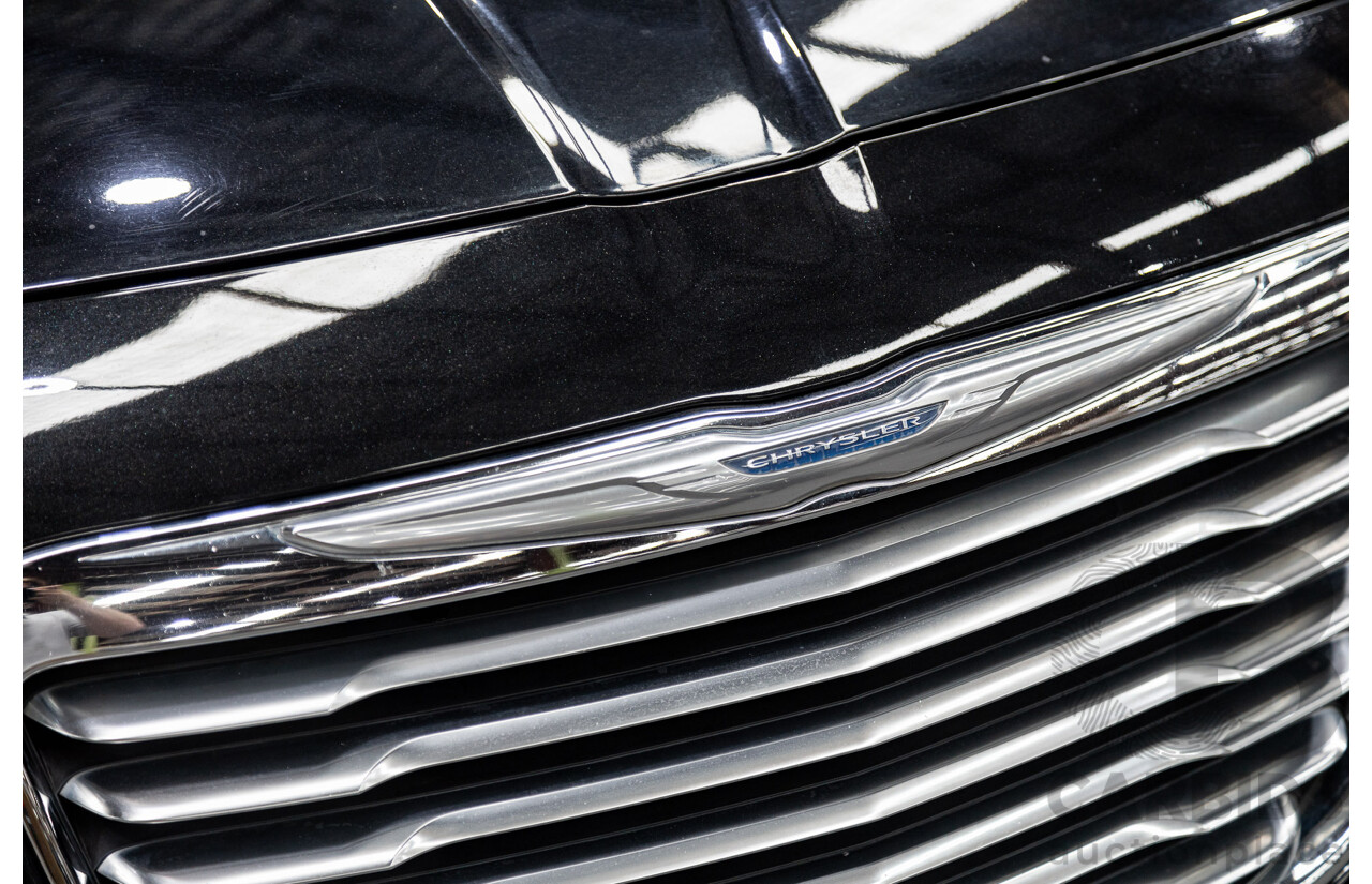 05/2015 Chrysler 300 C MY15 4d Sedan Black V6 3.6L