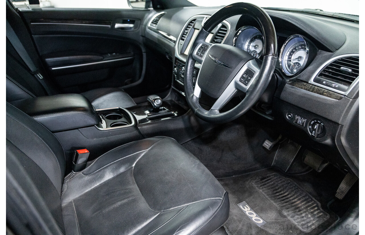 05/2015 Chrysler 300 C MY15 4d Sedan Black V6 3.6L