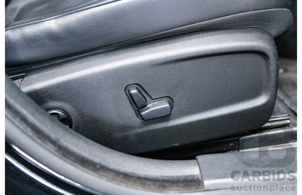 05/2015 Chrysler 300 C MY15 4d Sedan Black V6 3.6L