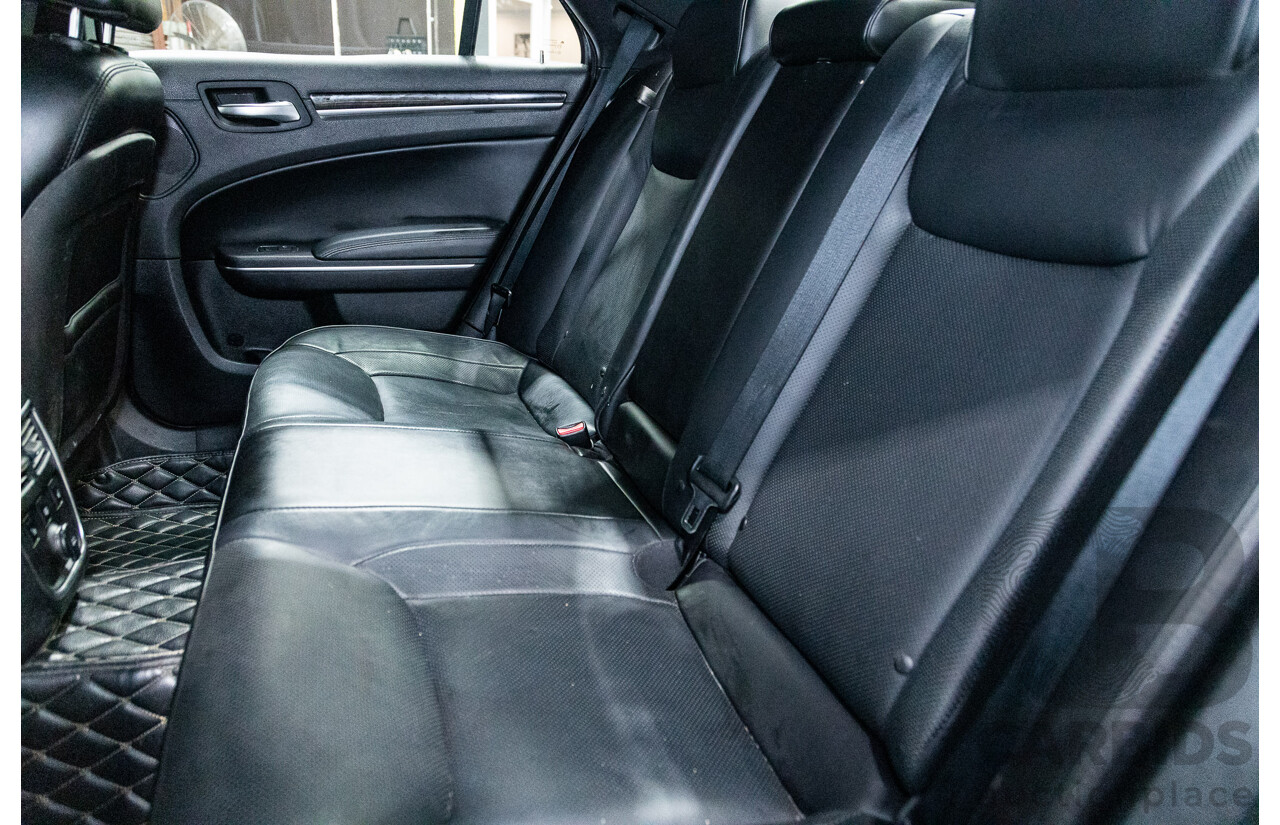 05/2015 Chrysler 300 C MY15 4d Sedan Black V6 3.6L