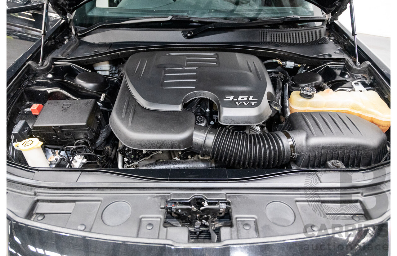 05/2015 Chrysler 300 C MY15 4d Sedan Black V6 3.6L