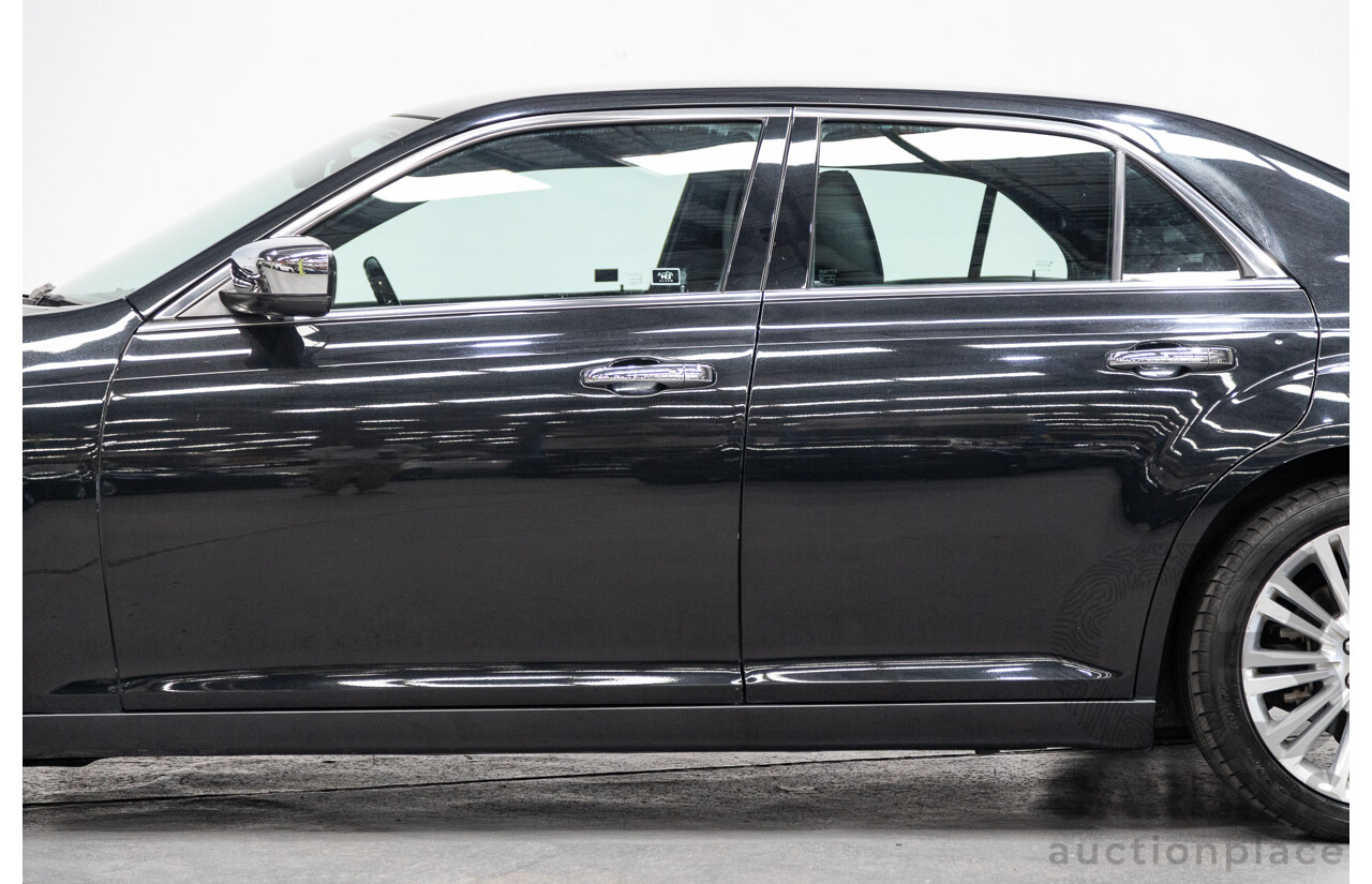 05/2015 Chrysler 300 C MY15 4d Sedan Black V6 3.6L