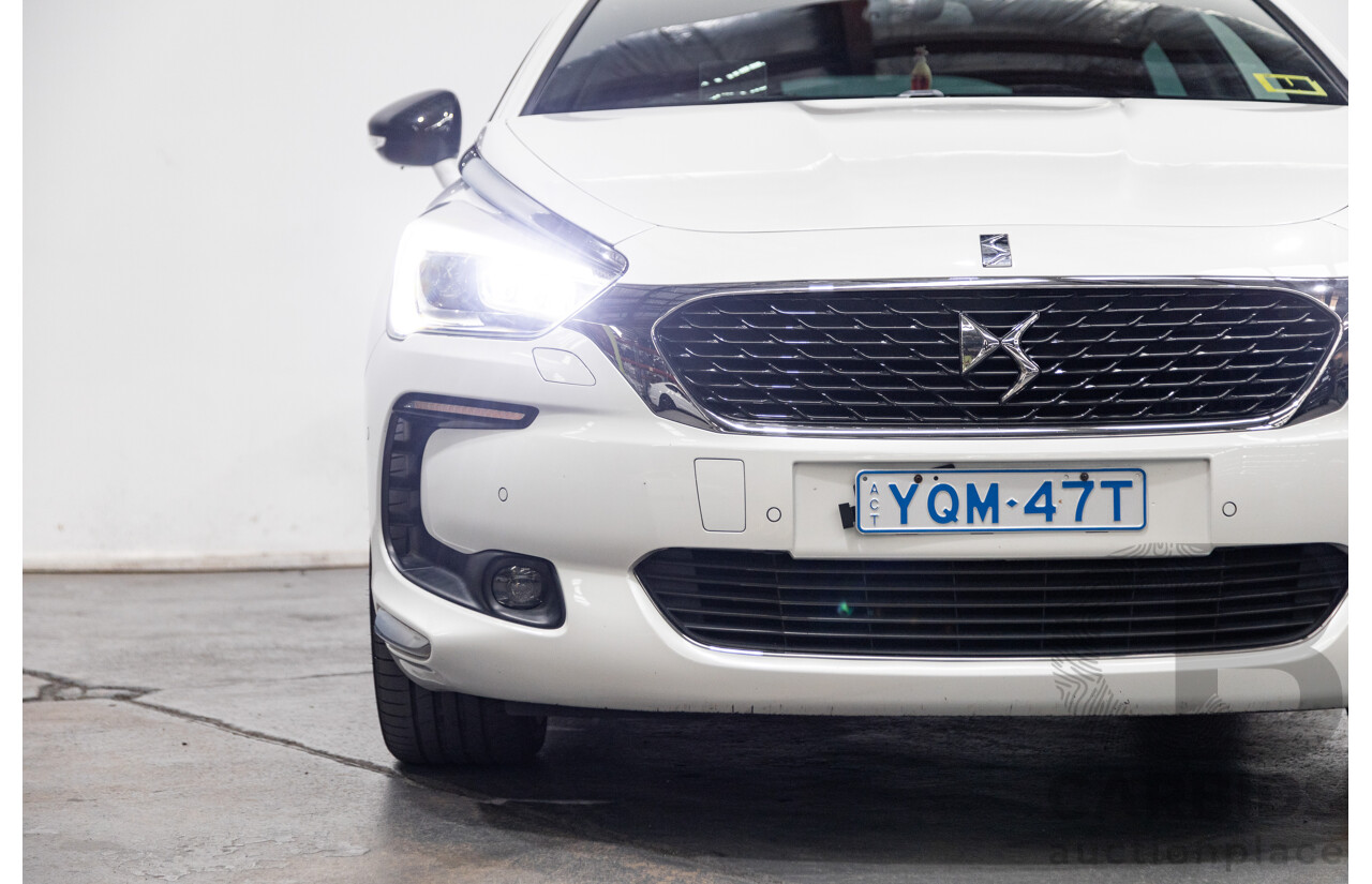 02/2016 Citroen DS5 D-Sport MY16 5D Hatchback Blanc Nacre Pearl White Metallic Turbo Diesel 2.0L