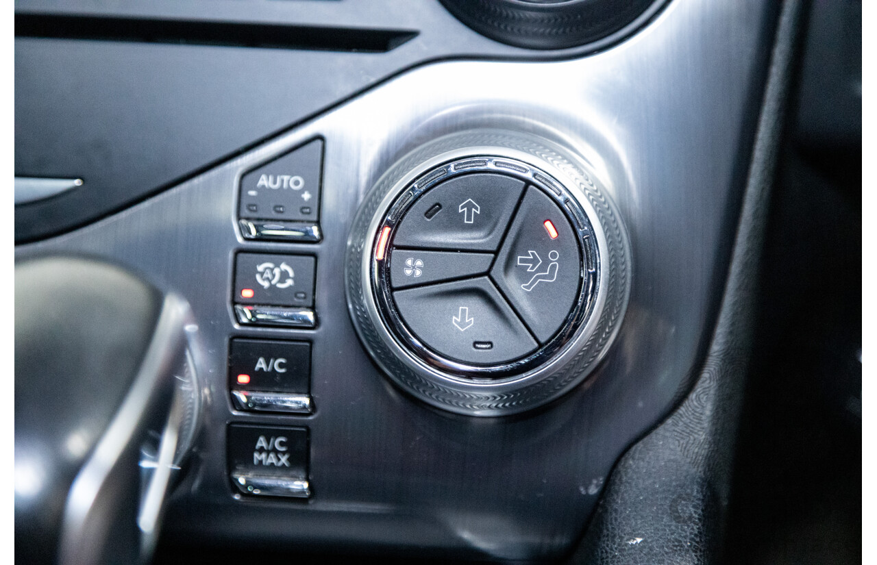 02/2016 Citroen DS5 D-Sport MY16 5D Hatchback Blanc Nacre Pearl White Metallic Turbo Diesel 2.0L