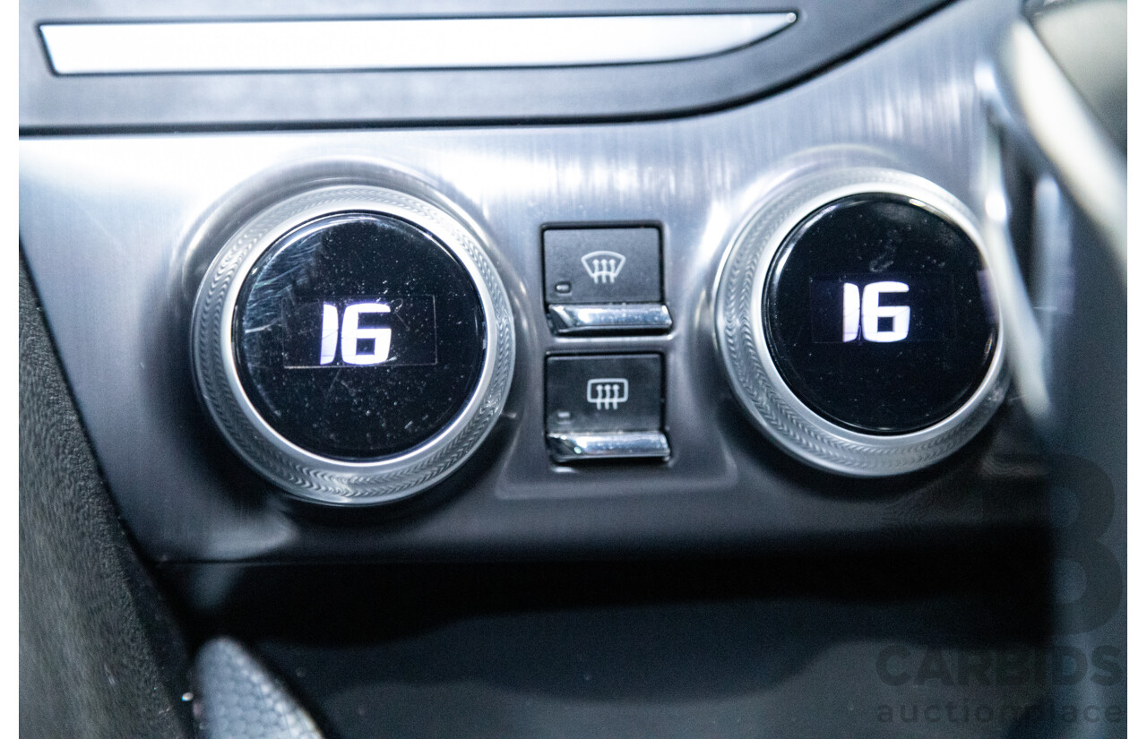 02/2016 Citroen DS5 D-Sport MY16 5D Hatchback Blanc Nacre Pearl White Metallic Turbo Diesel 2.0L