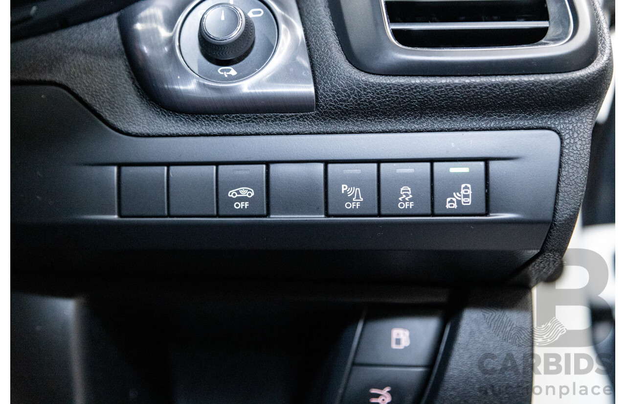 02/2016 Citroen DS5 D-Sport MY16 5D Hatchback Blanc Nacre Pearl White Metallic Turbo Diesel 2.0L