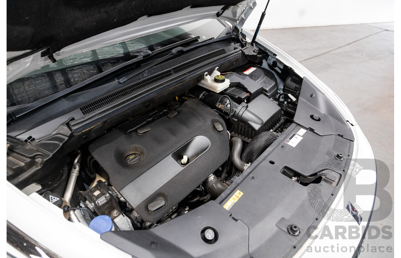 02/2016 Citroen DS5 D-Sport MY16 5D Hatchback Blanc Nacre Pearl White Metallic Turbo Diesel 2.0L