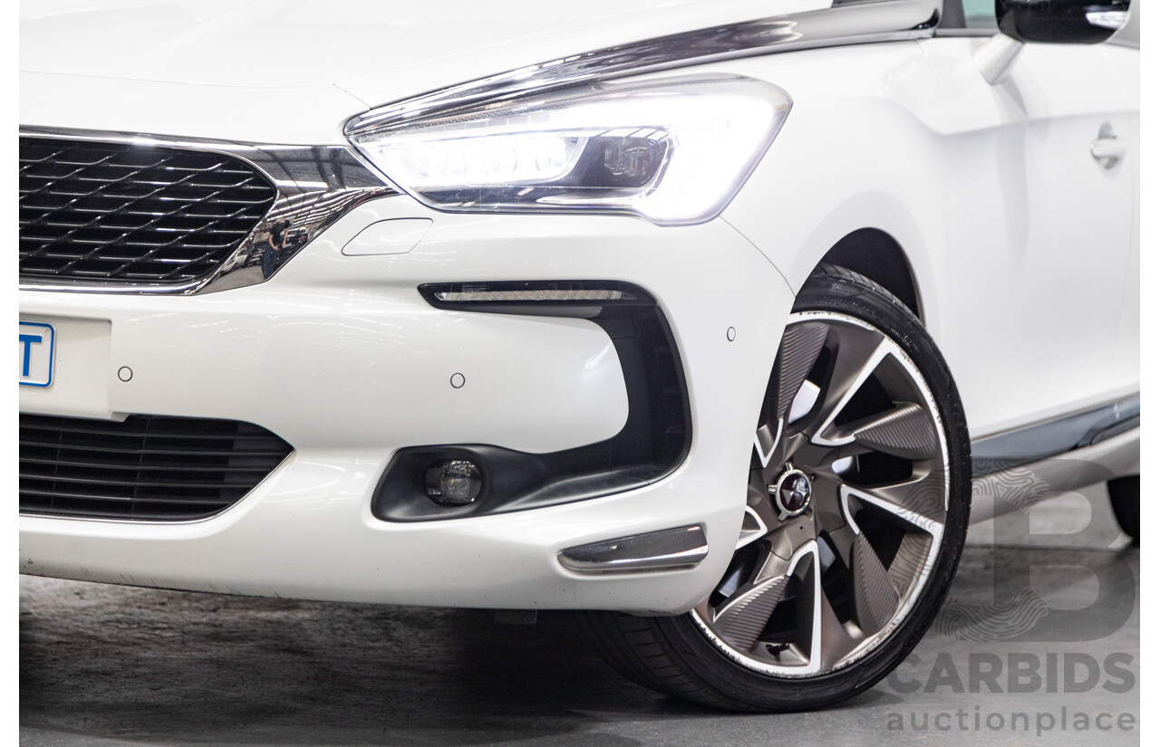 02/2016 Citroen DS5 D-Sport MY16 5D Hatchback Blanc Nacre Pearl White Metallic Turbo Diesel 2.0L