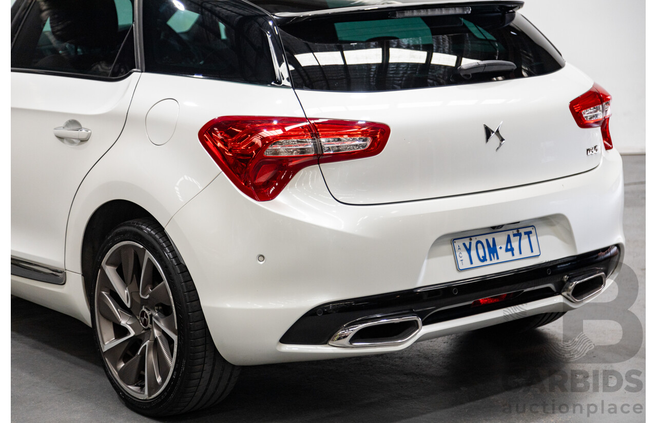 02/2016 Citroen DS5 D-Sport MY16 5D Hatchback Blanc Nacre Pearl White Metallic Turbo Diesel 2.0L