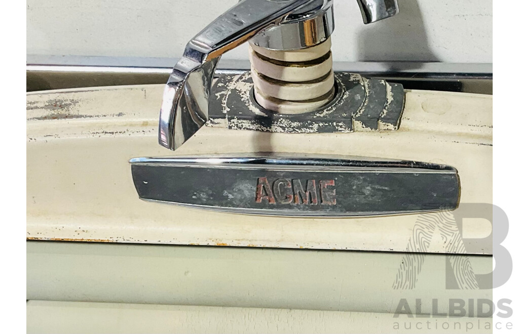 Vintage Acme Mangle