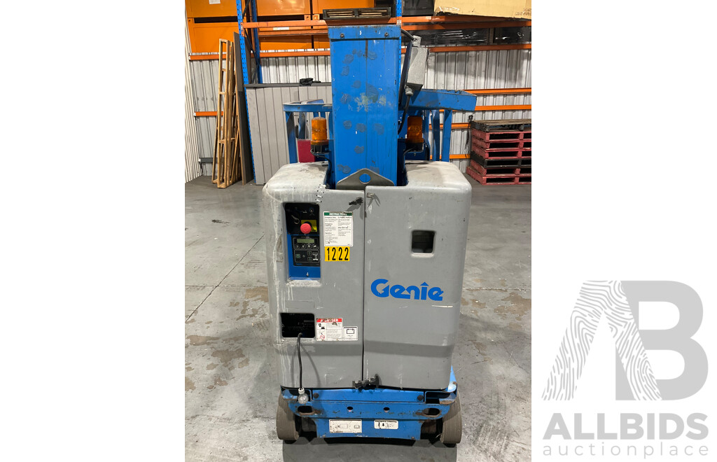 Genie 2013 GRC-12 12ft Vertical Manlift