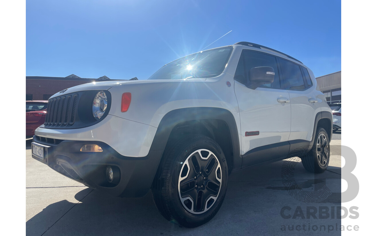 03/16 Jeep Renegade TRAILHAWK AWD BU 4D Wagon White 2.4L