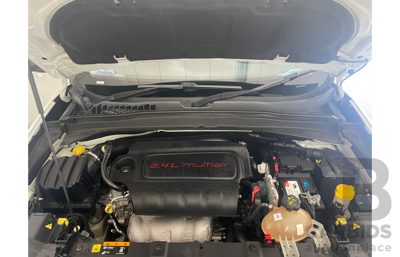 03/16 Jeep Renegade TRAILHAWK AWD BU 4D Wagon White 2.4L