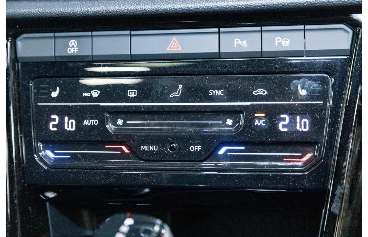 02/2023 Volkswagen T-Roc 140TSI R-Line (AWD) D1 MY23 Update 4D Wagon Kings Red Turbo 2.0L