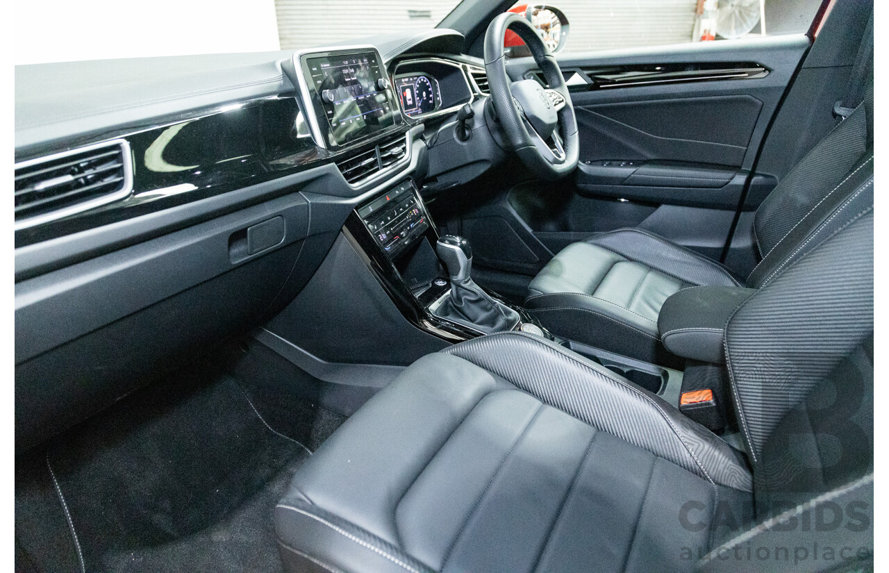 02/2023 Volkswagen T-Roc 140TSI R-Line (AWD) D1 MY23 Update 4D Wagon Kings Red Turbo 2.0L