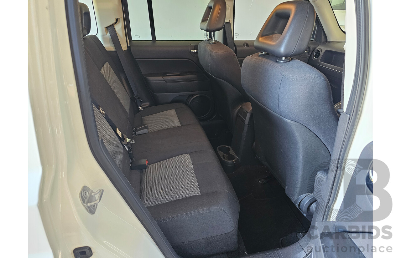 10/2009 Jeep Patriot Sport MK MY09 4d Wagon White 2.4L