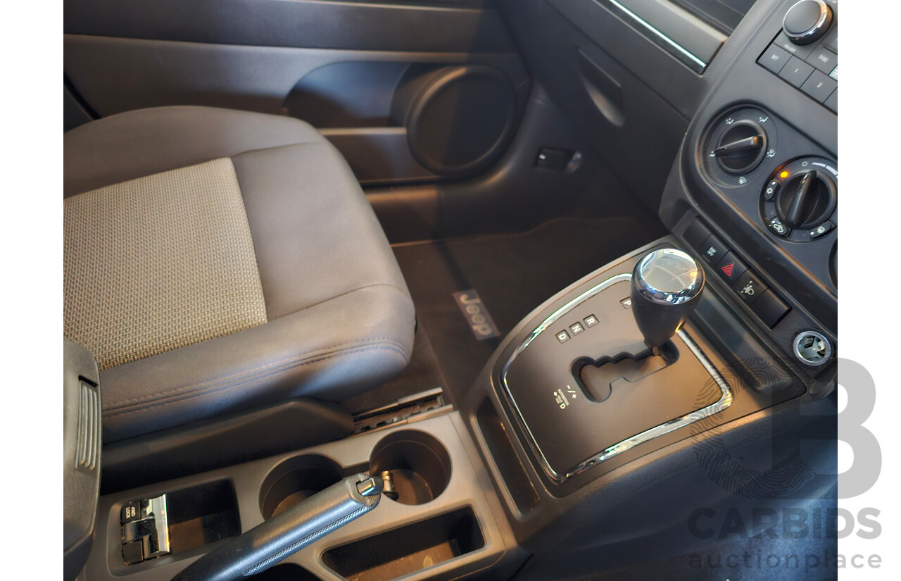 10/2009 Jeep Patriot Sport MK MY09 4d Wagon White 2.4L