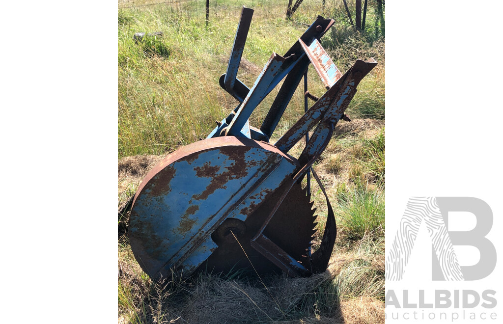 Antique Custom Made Cutting Tool