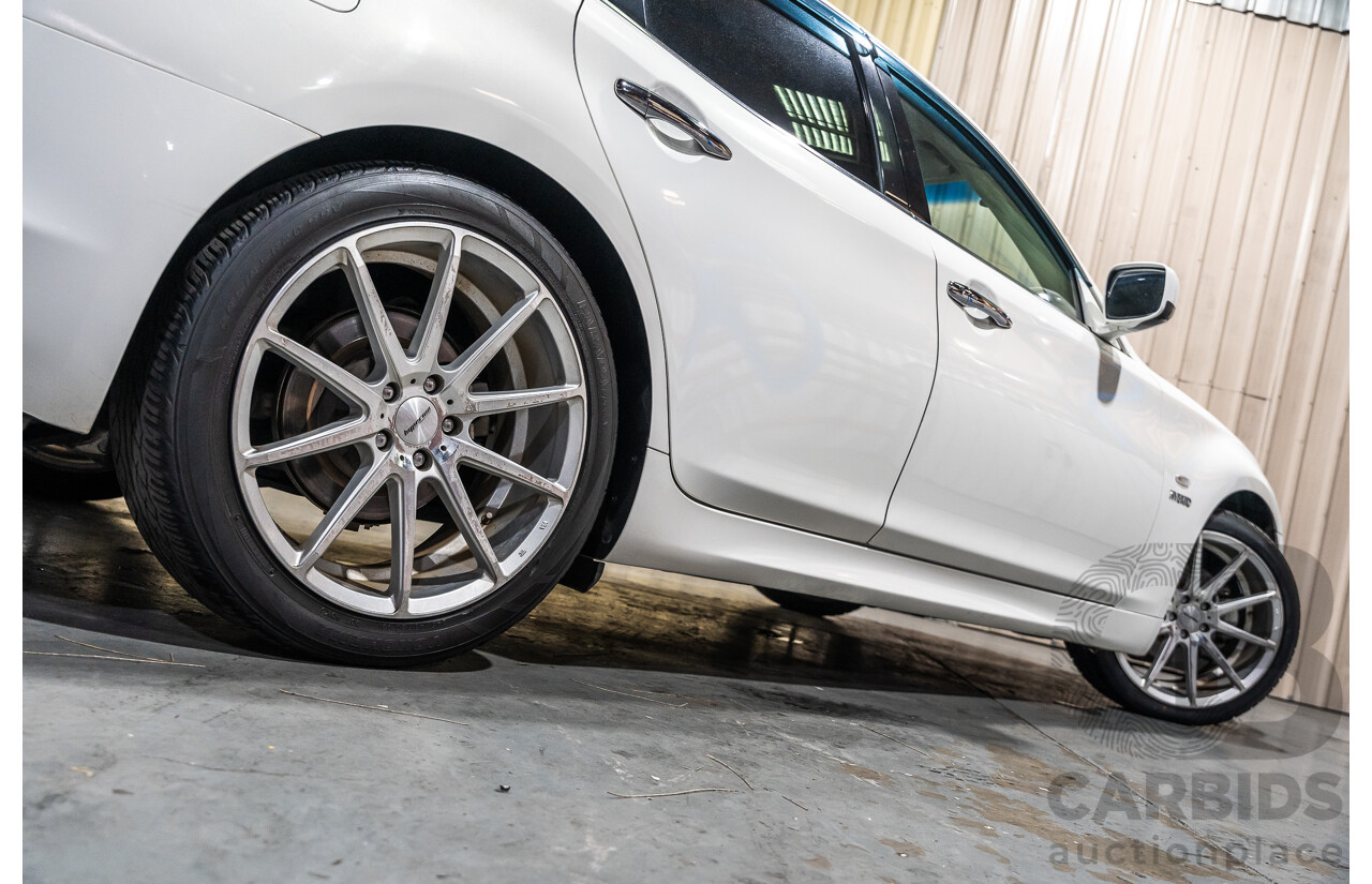 12/2011 Nissan Fuga Hybrid VIP Y51 4d Sedan Pearl White Metallic V6 3.5L - Hybrid (IMPORT)