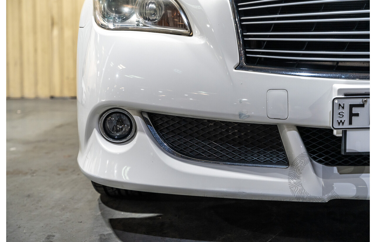 12/2011 Nissan Fuga Hybrid VIP Y51 4d Sedan Pearl White Metallic V6 3.5L - Hybrid (IMPORT)