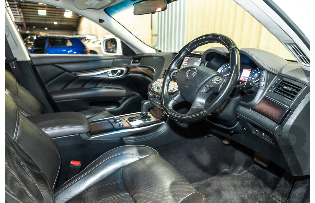 12/2011 Nissan Fuga Hybrid VIP Y51 4d Sedan Pearl White Metallic V6 3.5L - Hybrid (IMPORT)