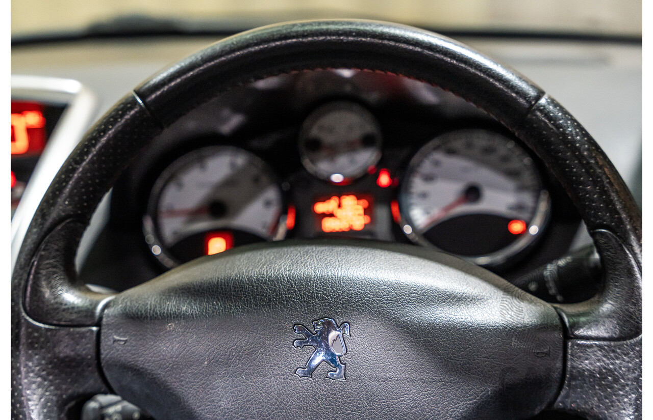 3/2011 Peugeot 207 CC 1.6 MY10 2d Cabriolet Metallic Grey 1.6L