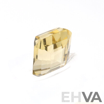 Citine Quartz 20.18ct Unset Stone - Pale Step 18.2mm X 15.1mm