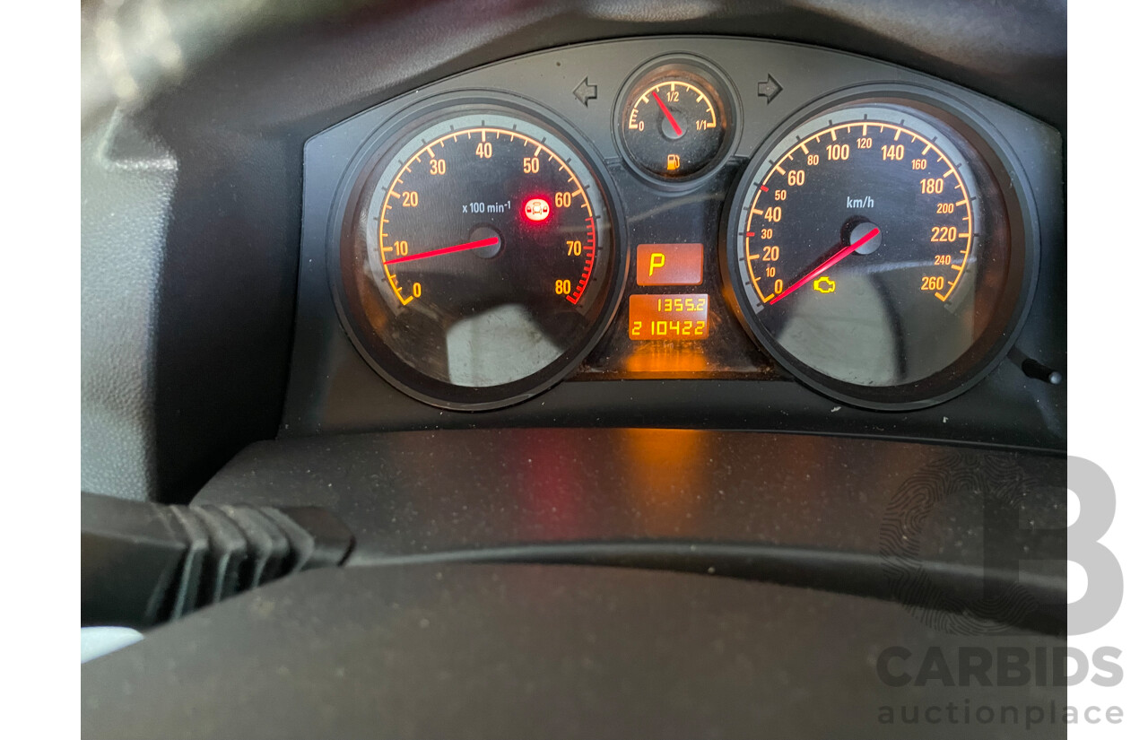 2/2008 Holden Astra 60TH Anniversary AH MY08.5 5d Hatchback Silver 1.8L