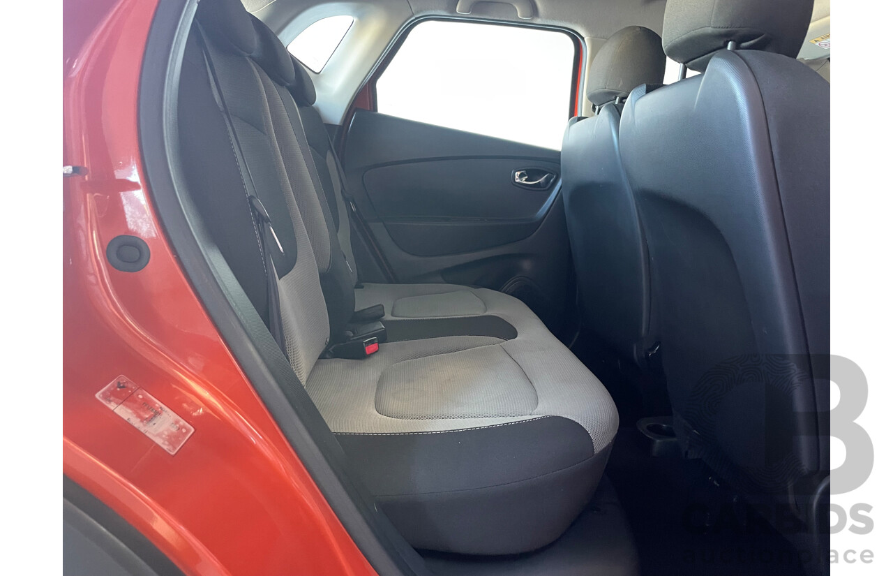 12/16 Renault Captur EXPRESSION FWD J87 4D Wagon Orange 1.2L