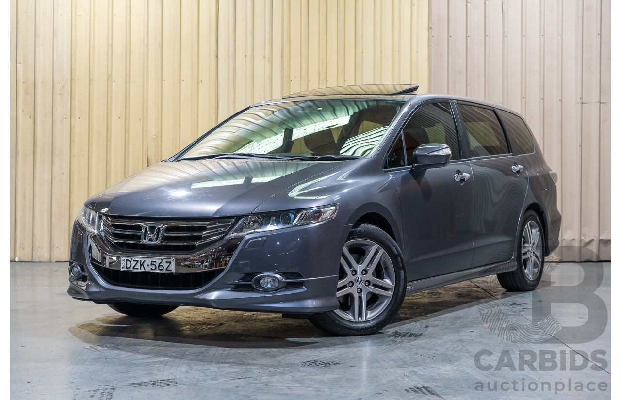 10/2012 Honda Odyssey Luxury RB MY12 4d Wagon Metallic Grey 2.4L - 7 Seater