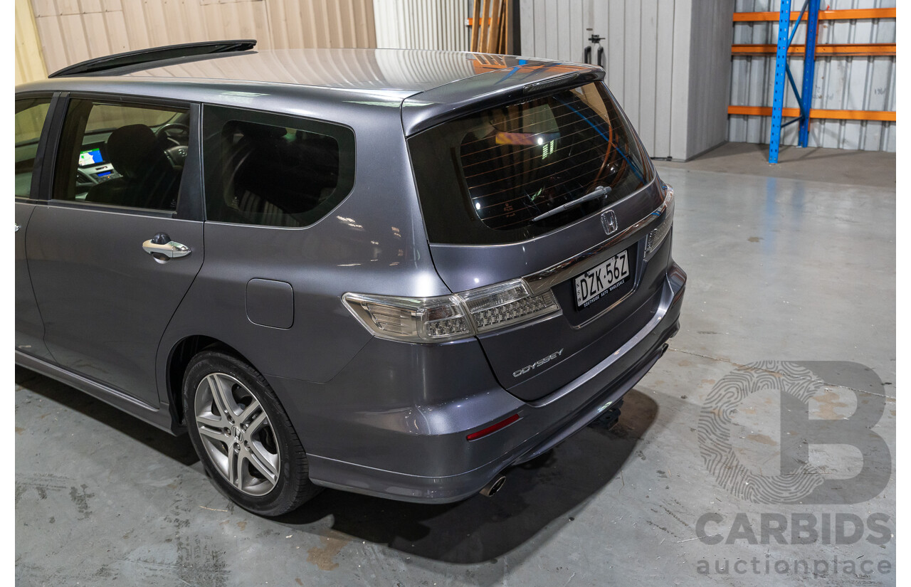 10/2012 Honda Odyssey Luxury RB MY12 4d Wagon Metallic Grey 2.4L - 7 Seater