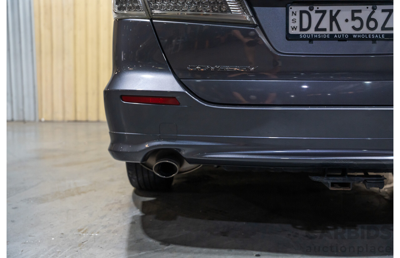 10/2012 Honda Odyssey Luxury RB MY12 4d Wagon Metallic Grey 2.4L - 7 Seater