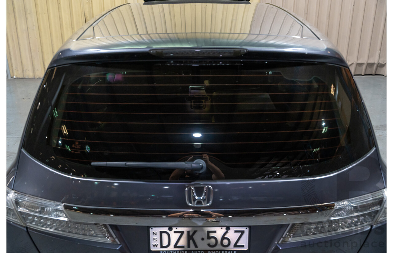 10/2012 Honda Odyssey Luxury RB MY12 4d Wagon Metallic Grey 2.4L - 7 Seater