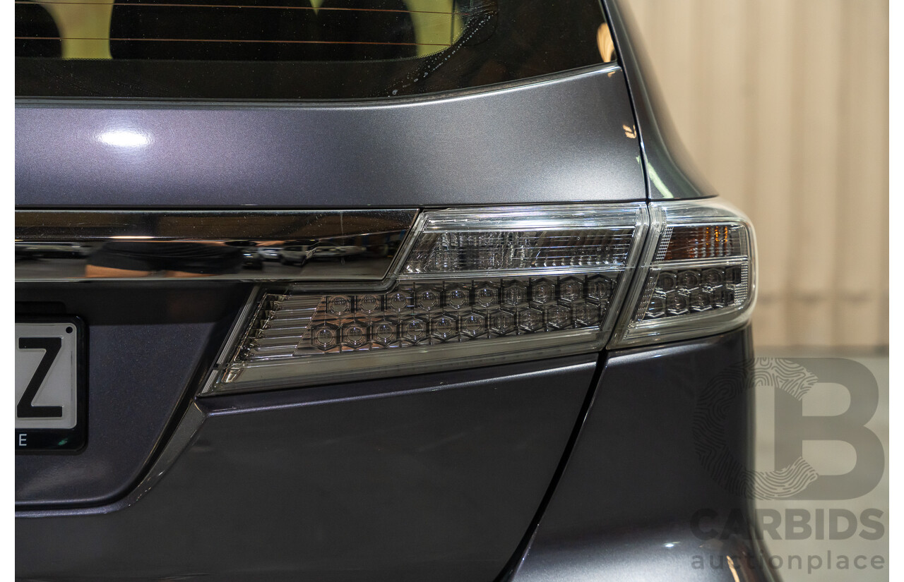 10/2012 Honda Odyssey Luxury RB MY12 4d Wagon Metallic Grey 2.4L - 7 Seater