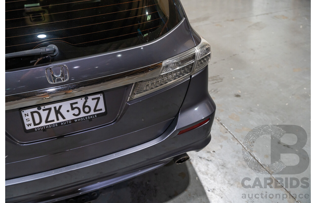 10/2012 Honda Odyssey Luxury RB MY12 4d Wagon Metallic Grey 2.4L - 7 Seater