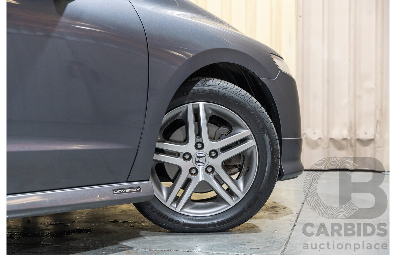 10/2012 Honda Odyssey Luxury RB MY12 4d Wagon Metallic Grey 2.4L - 7 Seater