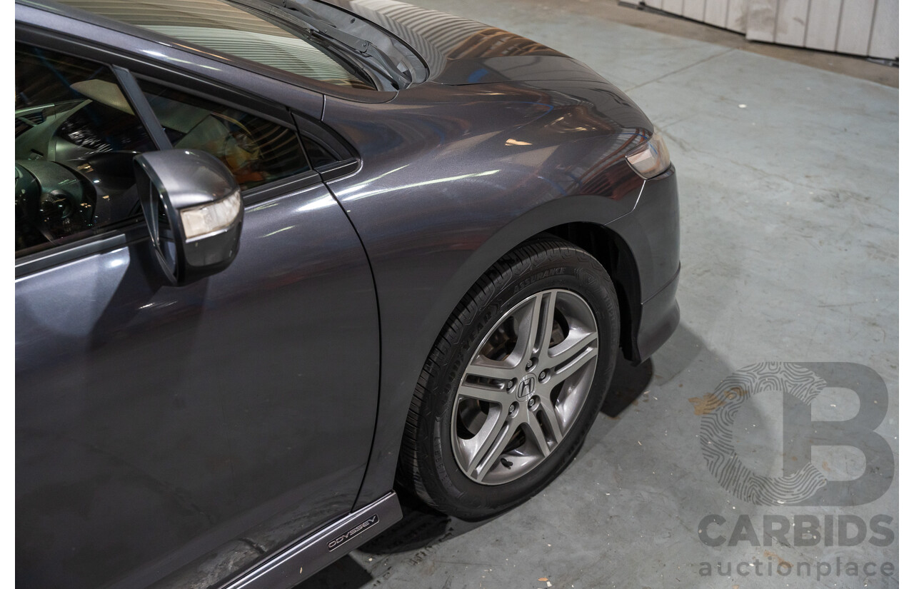 10/2012 Honda Odyssey Luxury RB MY12 4d Wagon Metallic Grey 2.4L - 7 Seater