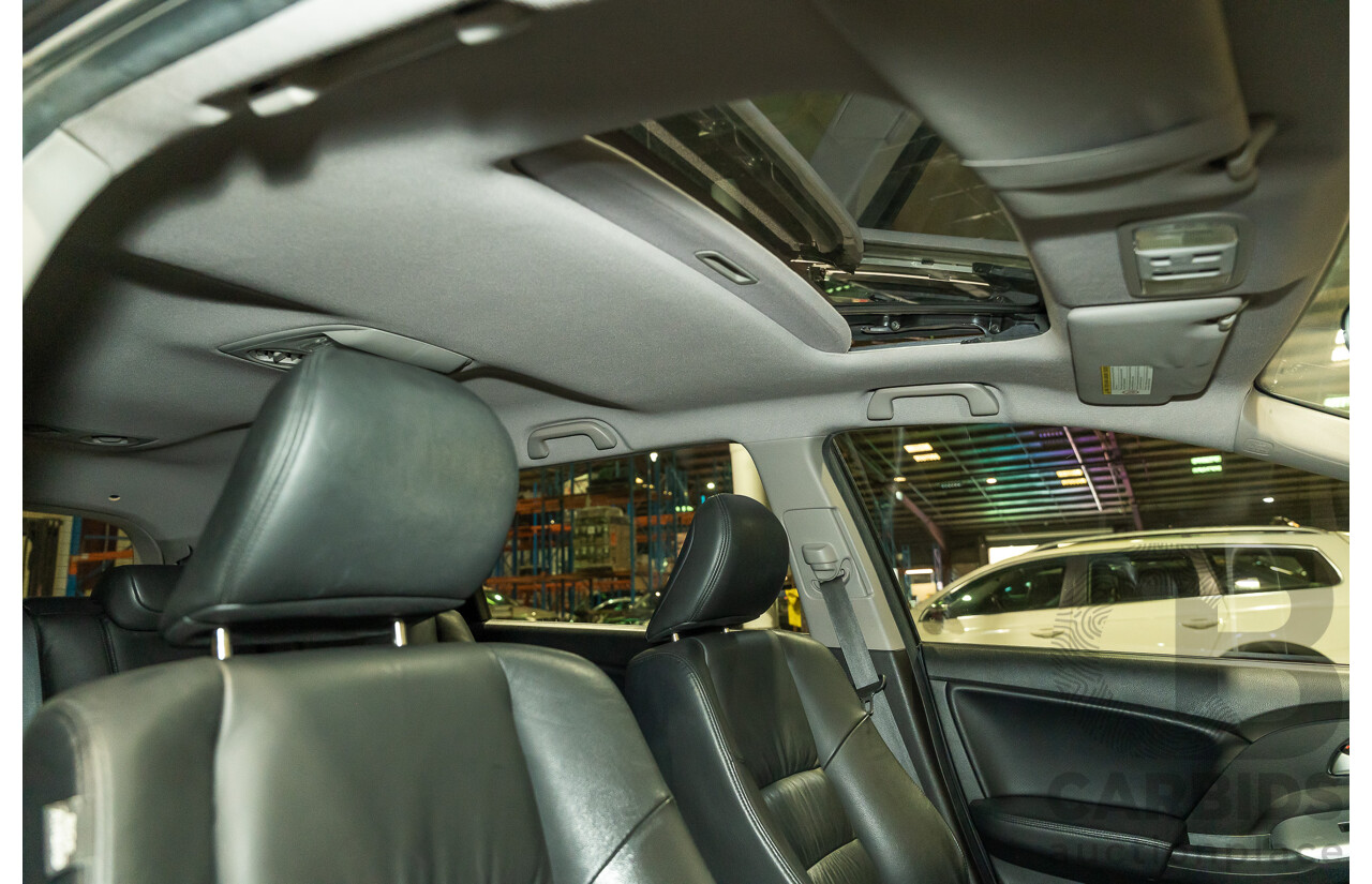 10/2012 Honda Odyssey Luxury RB MY12 4d Wagon Metallic Grey 2.4L - 7 Seater