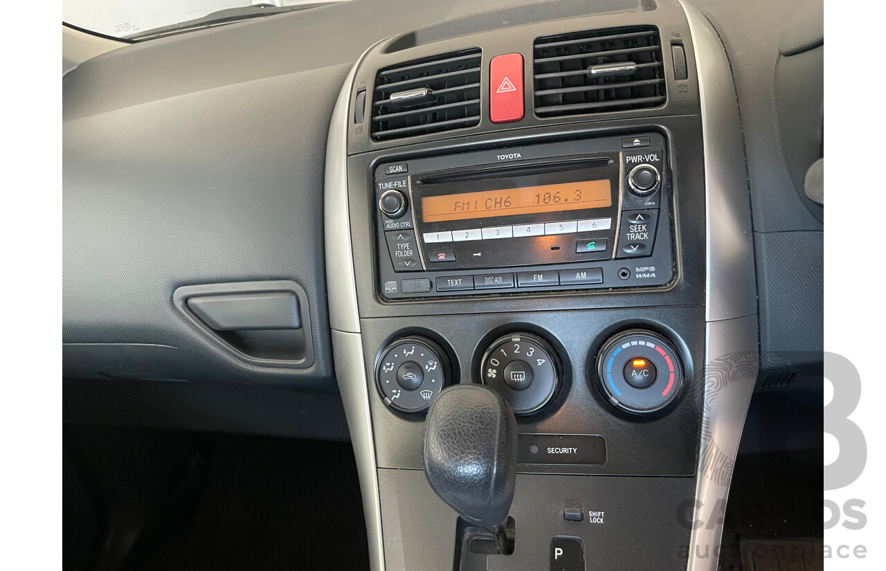 10/10 Toyota Corolla ASCENT FWD ZRE152R MY10 5D Hatchback White 1.8L